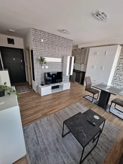 Dušana Jerkovića 18 | 4zida.rs