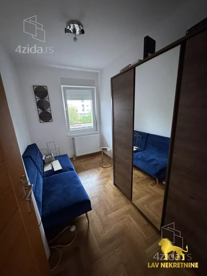 Dvoiposoban stan | 4zida