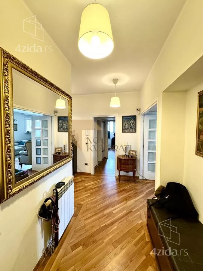 Petosoban stan | 4zida