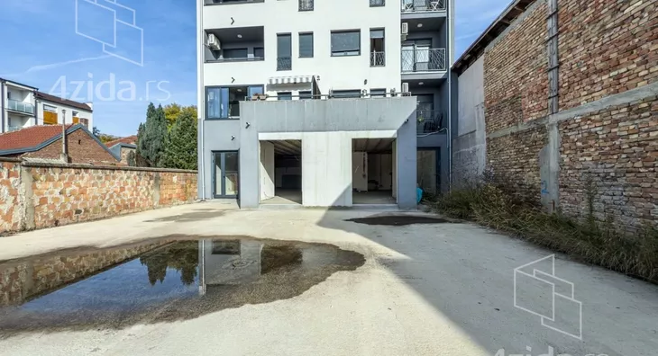 Poslovni prostor | 4zida