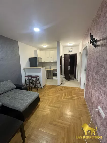 SOMBORSKA | 4zida.rs