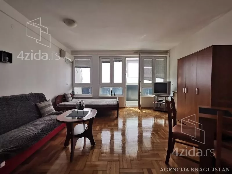 Garsonjera | 4zida