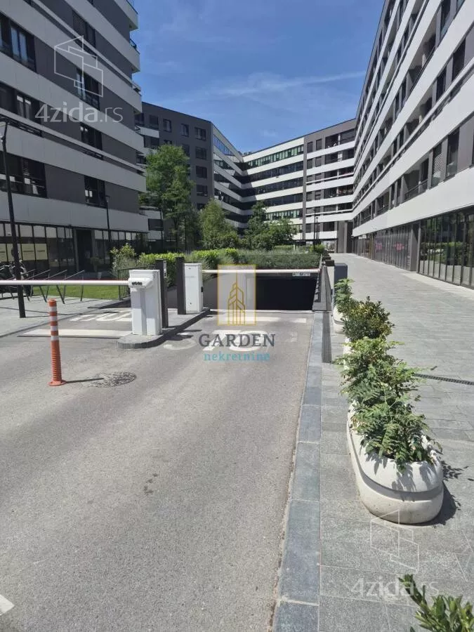 Garaža/Parking | 4zida