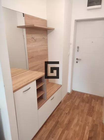 Vjekoslava Kovača | 4zida.rs