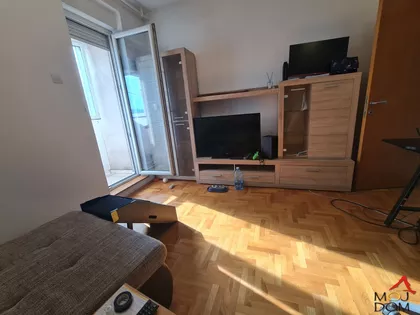 Cara Dušana | 4zida.rs