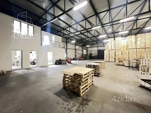 Poslovni prostor | 4zida