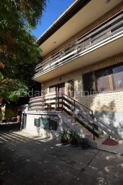 Selo Rakovica | 4zida.rs