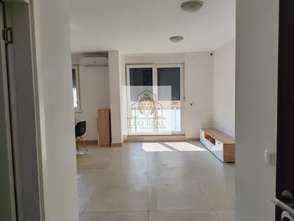 Nova Pazova | 4zida.rs