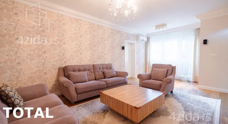 Šestosoban stan | 4zida