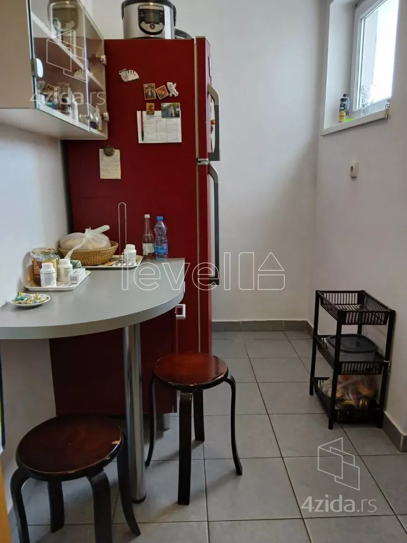 Četvoroiposoban stan | 4zida