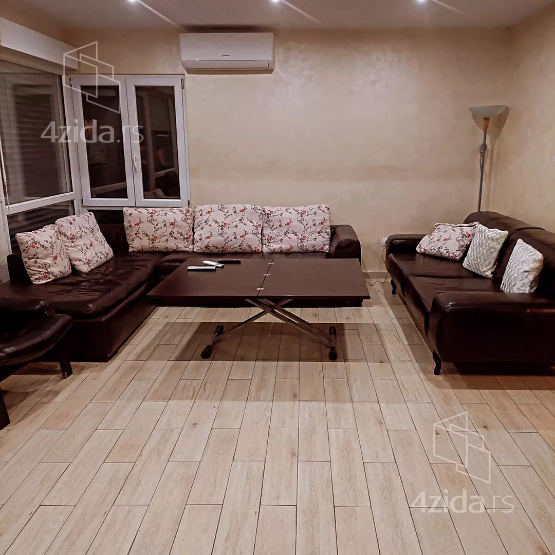 5-etažna kuća | 4zida