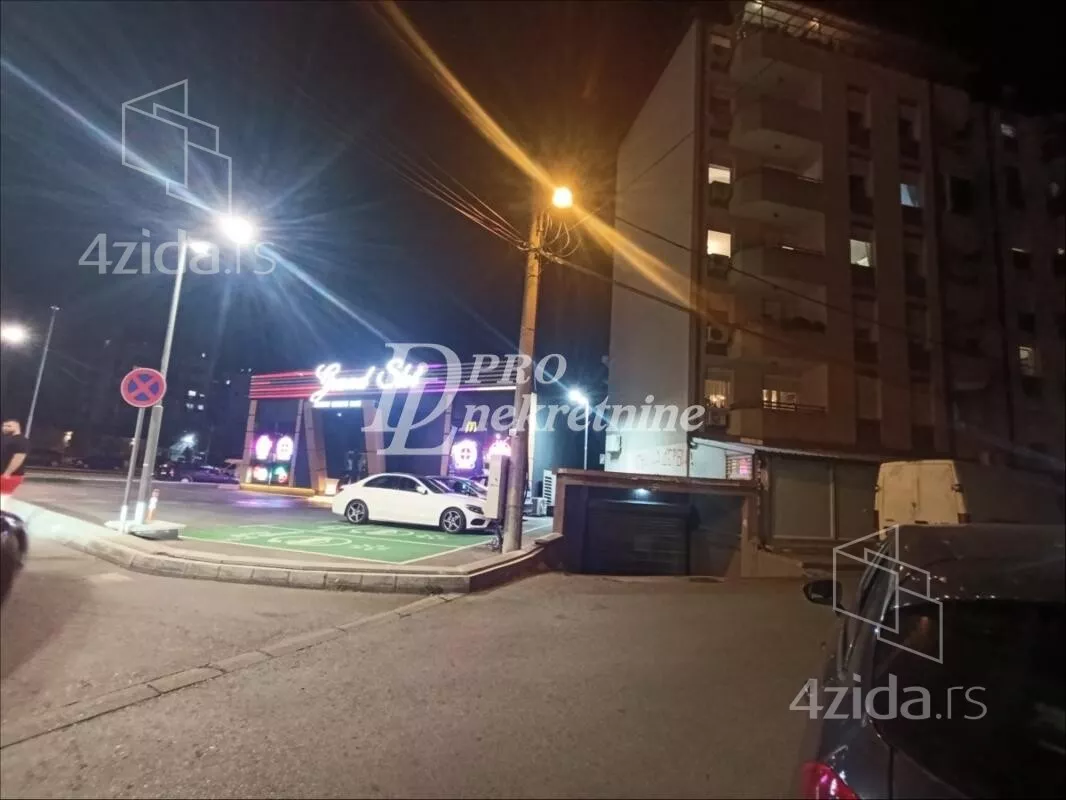 Garaža | 4zida
