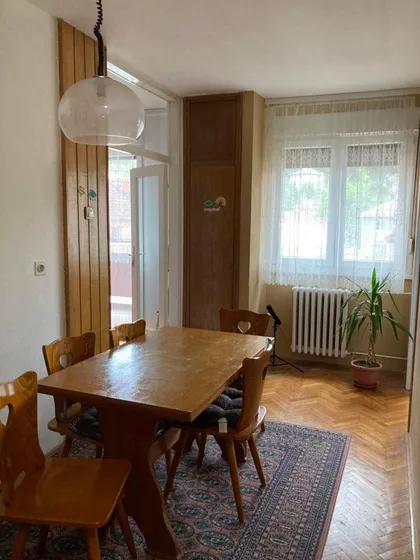 Pere Velimirovića 8 | 4zida.rs