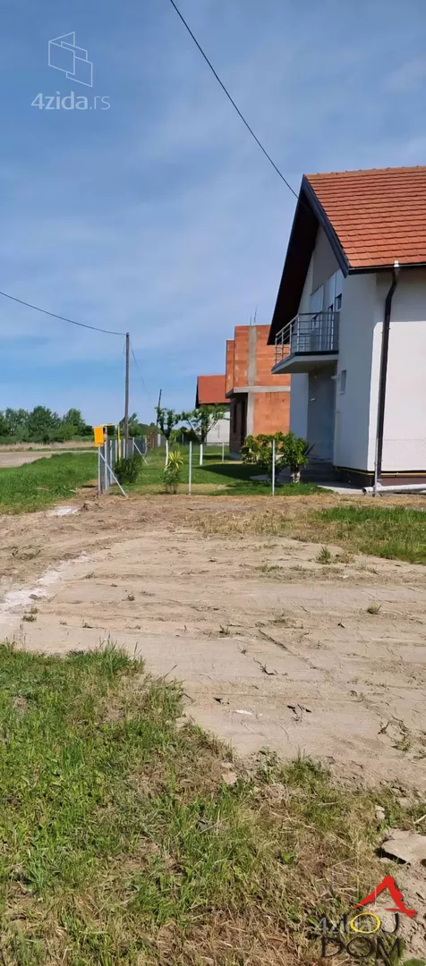 Plac | 4zida
