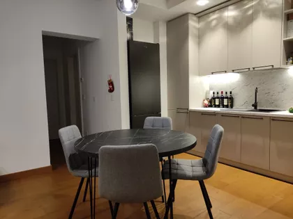 Crveni Krst Vračar | 4zida.rs