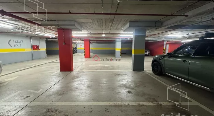 Garaža/Parking | 4zida