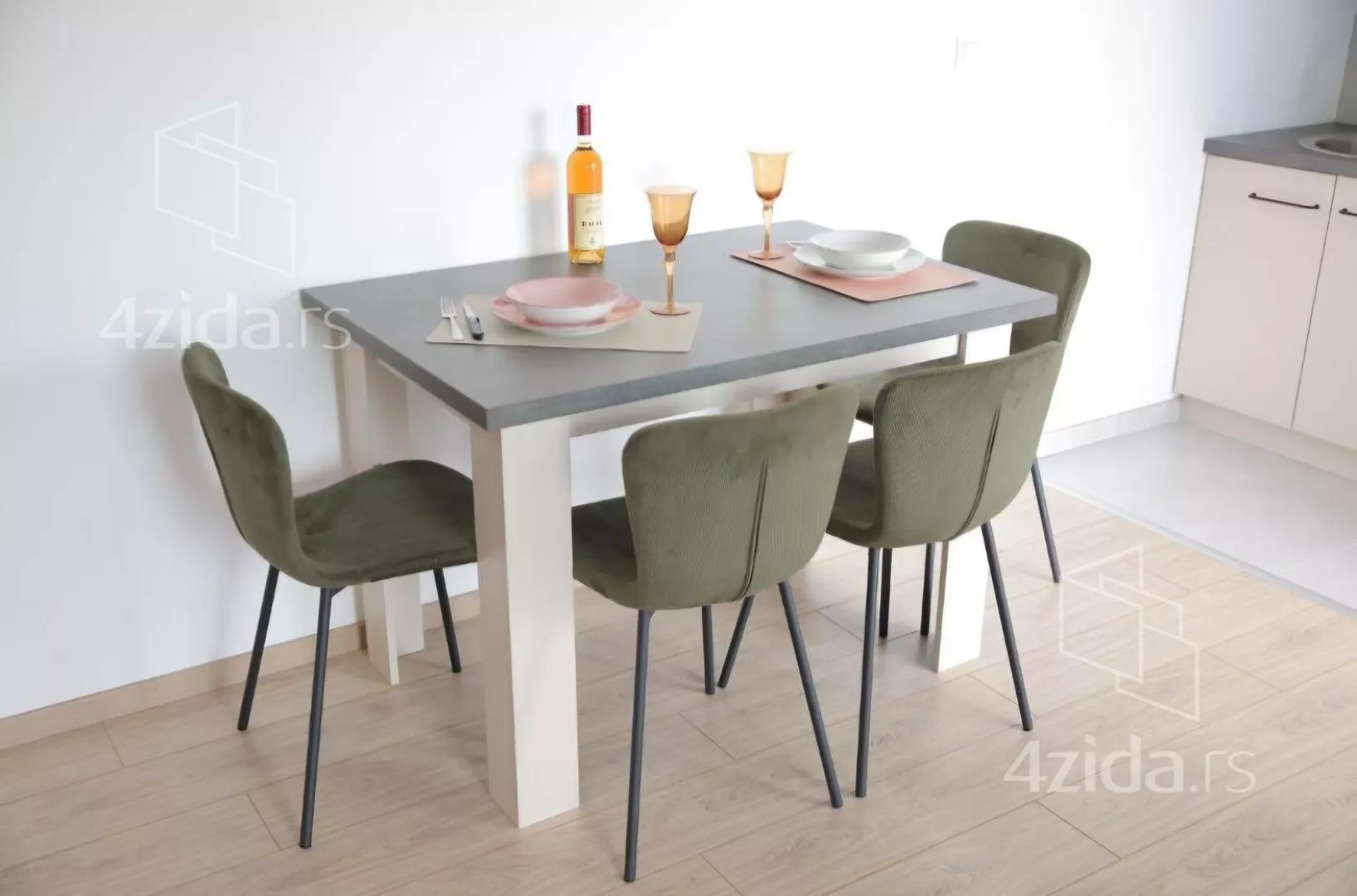 Jednoiposoban stan | 4zida