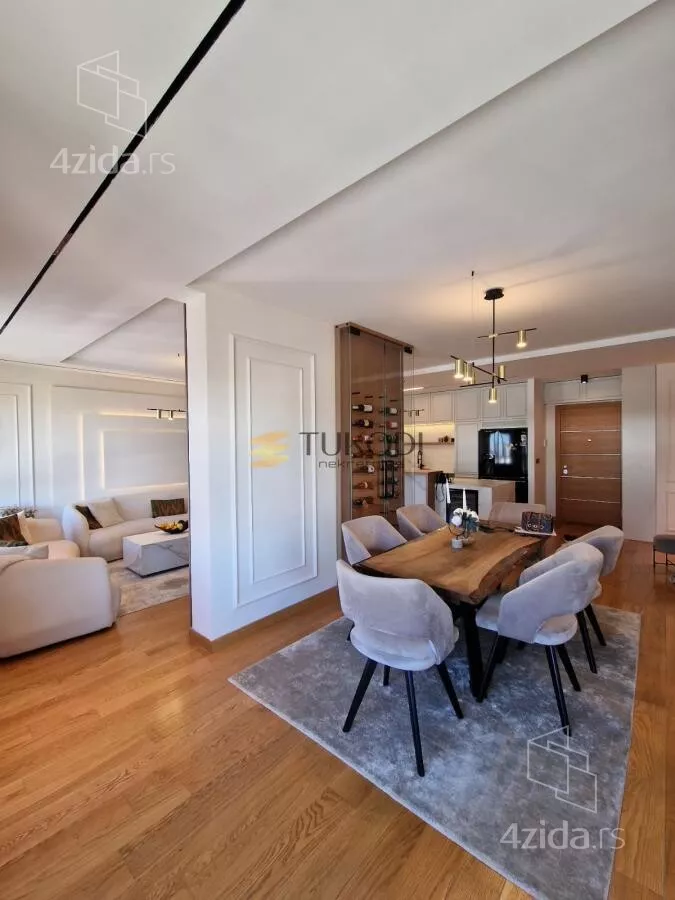 Petosoban stan | 4zida