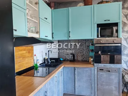 Polgar Andrasa | 4zida.rs