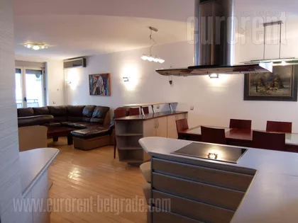 CRVENI KRST | 4zida.rs