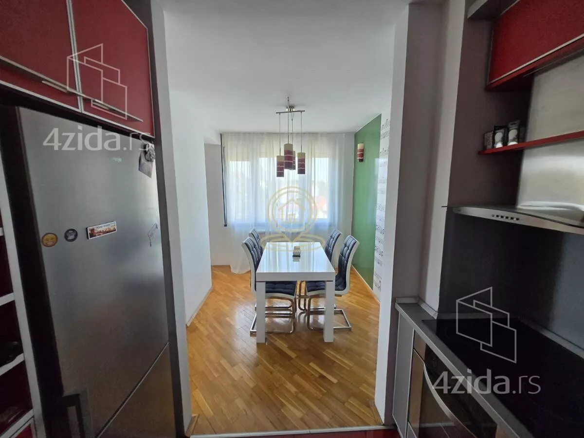 Troiposoban stan | 4zida