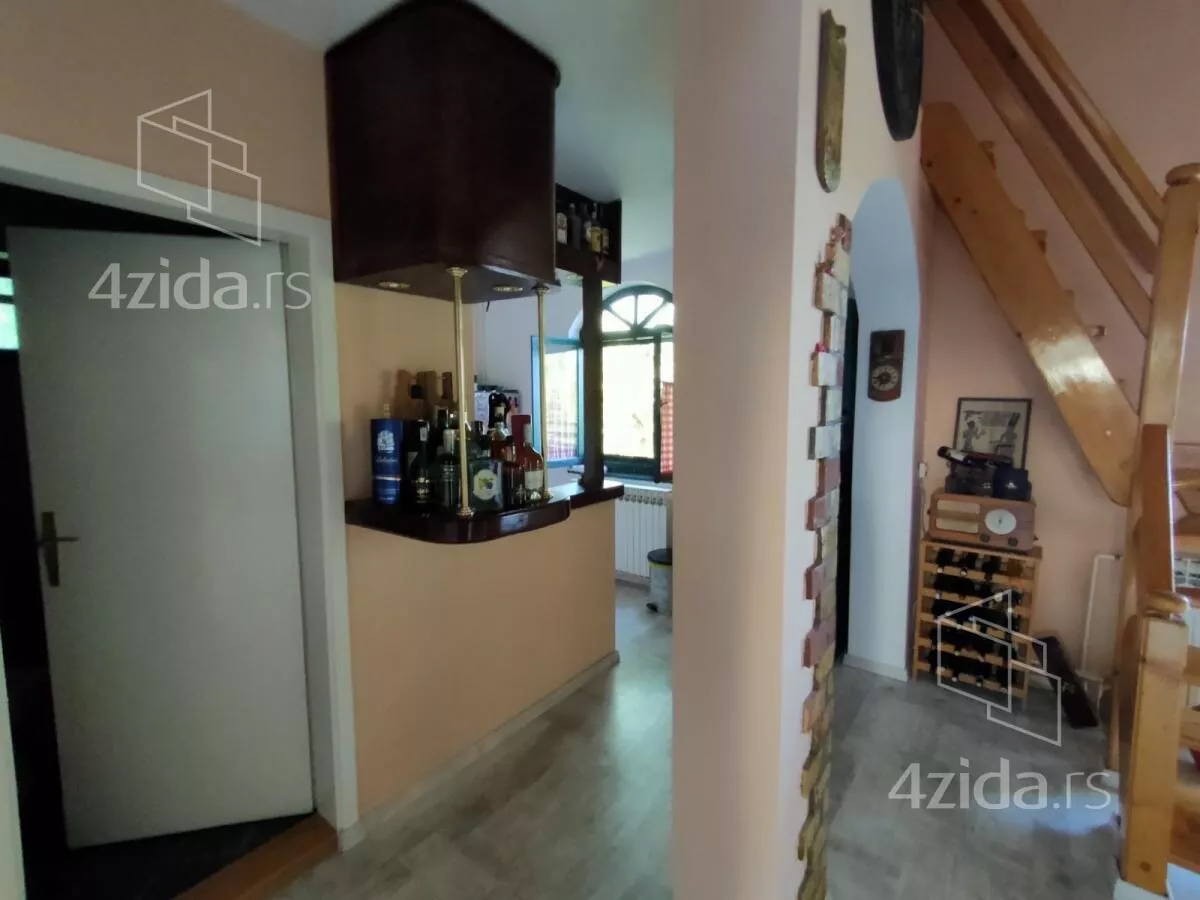 Kuća | 4zida