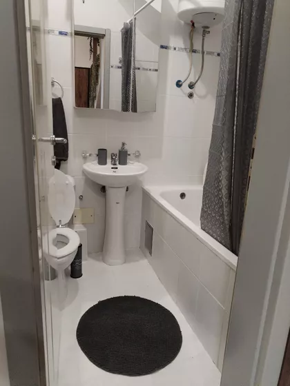 Železnička 9 | 4zida.rs