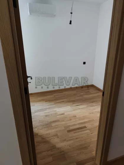 Cara Dušana | 4zida.rs