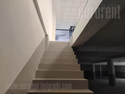 CENTAR | 4zida.rs
