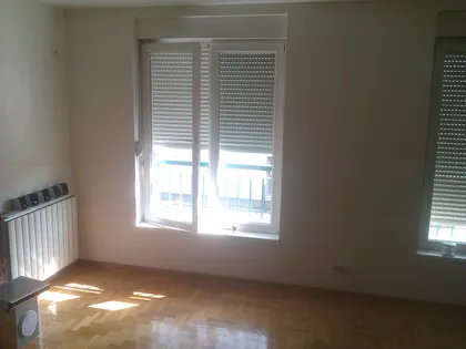 Generala Štefanika 8 | 4zida.rs