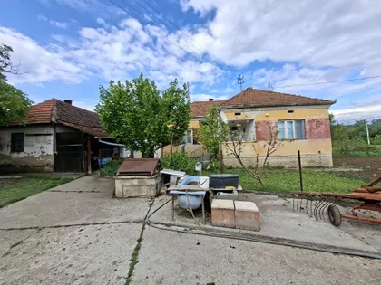 Okolne lokacije | 4zida.rs