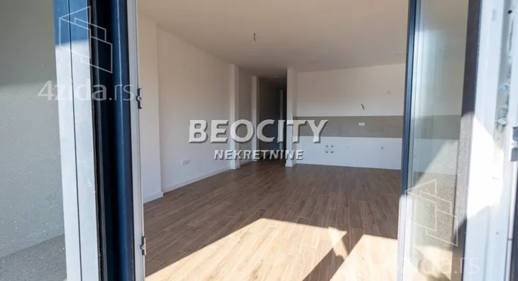 Četvoroiposoban stan | 4zida