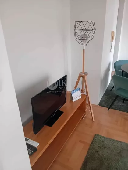 Trgovačka | 4zida.rs