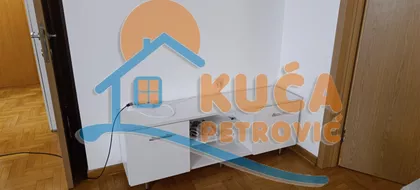 Jovana Skerlića | 4zida.rs