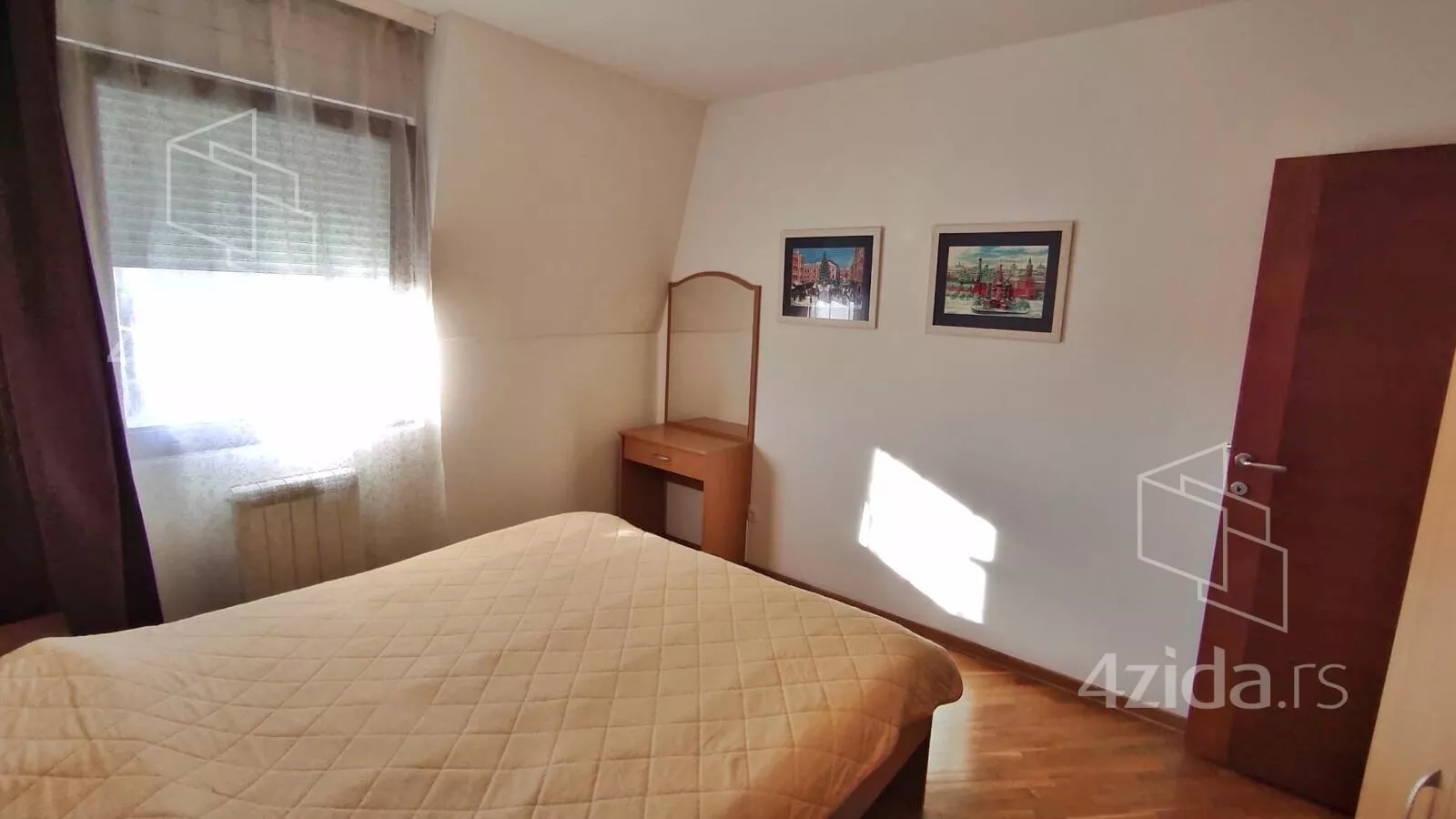 Četvorosoban stan | 4zida