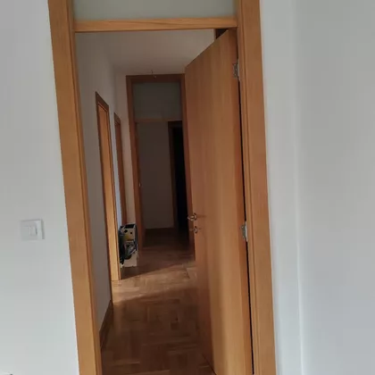 Zahumska bb | 4zida.rs