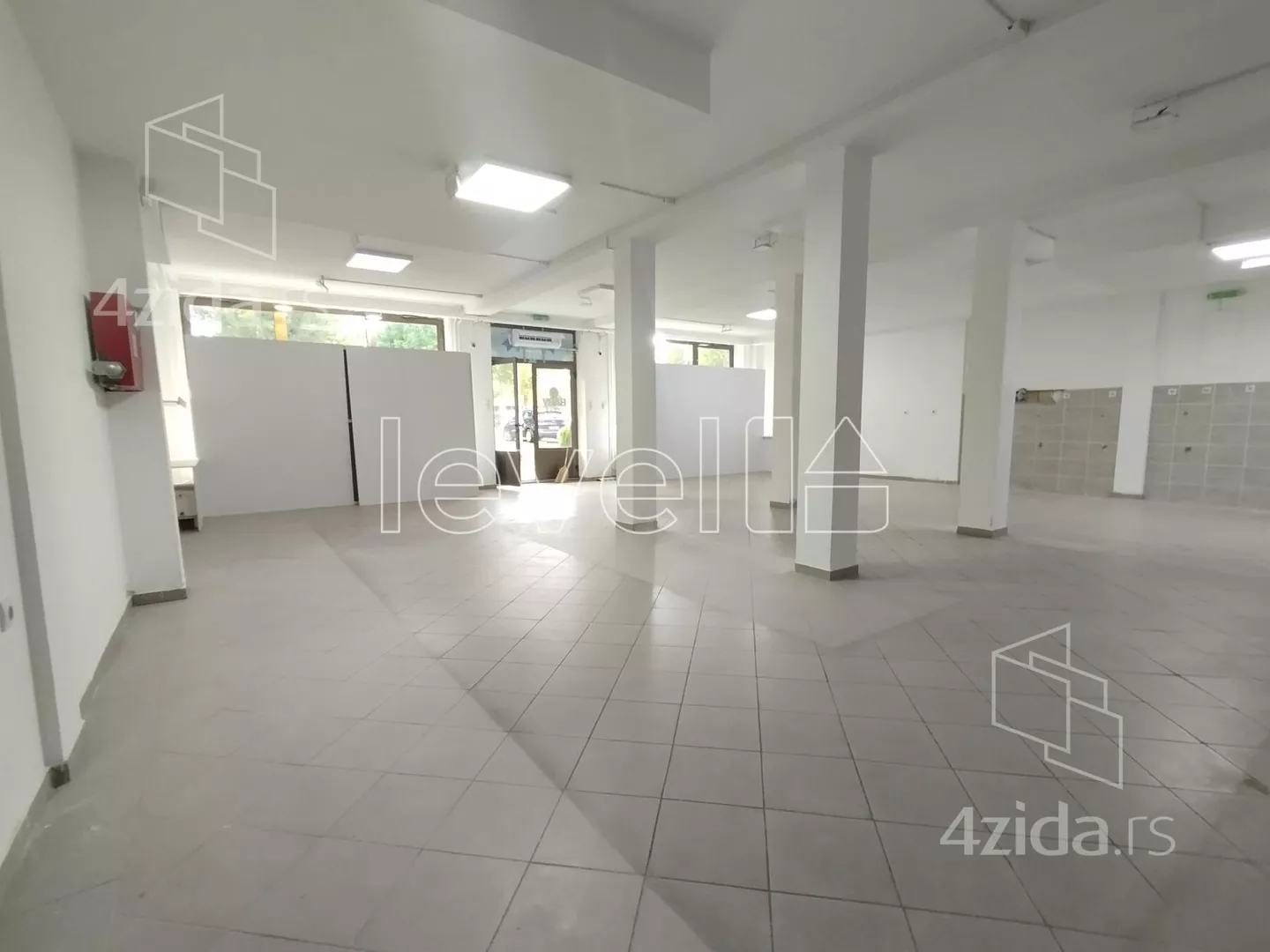 Lokal | 4zida