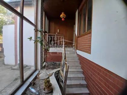 Mali Radanovac | 4zida.rs