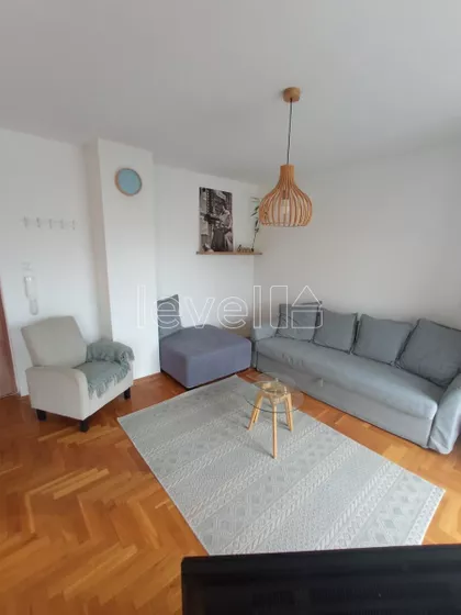 Socijalno | 4zida.rs