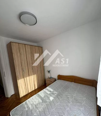 Aranj Janoša | 4zida.rs