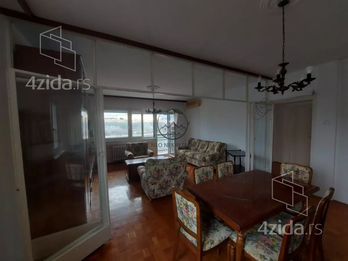 Troiposoban stan | 4zida