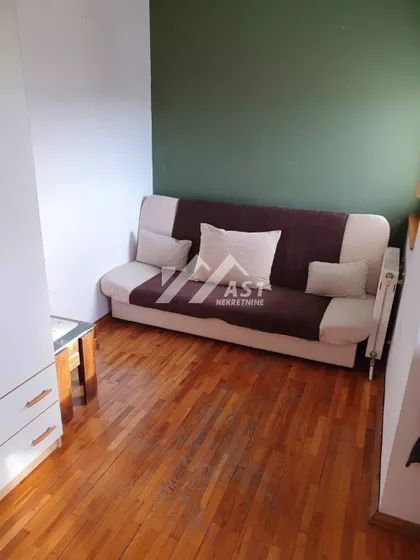 Polgar Andraša | 4zida.rs