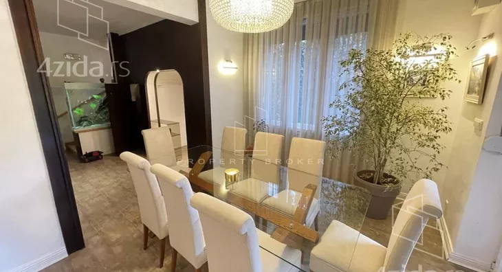 3-etažna kuća | 4zida