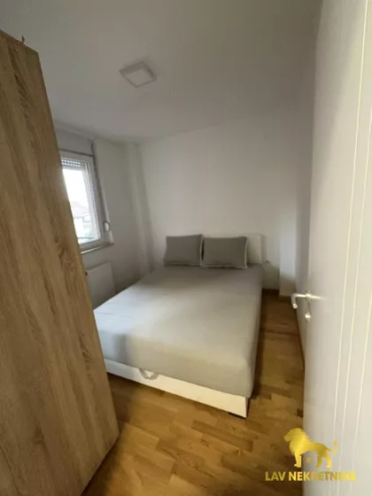 HADŽI RUVIMOVA | 4zida.rs