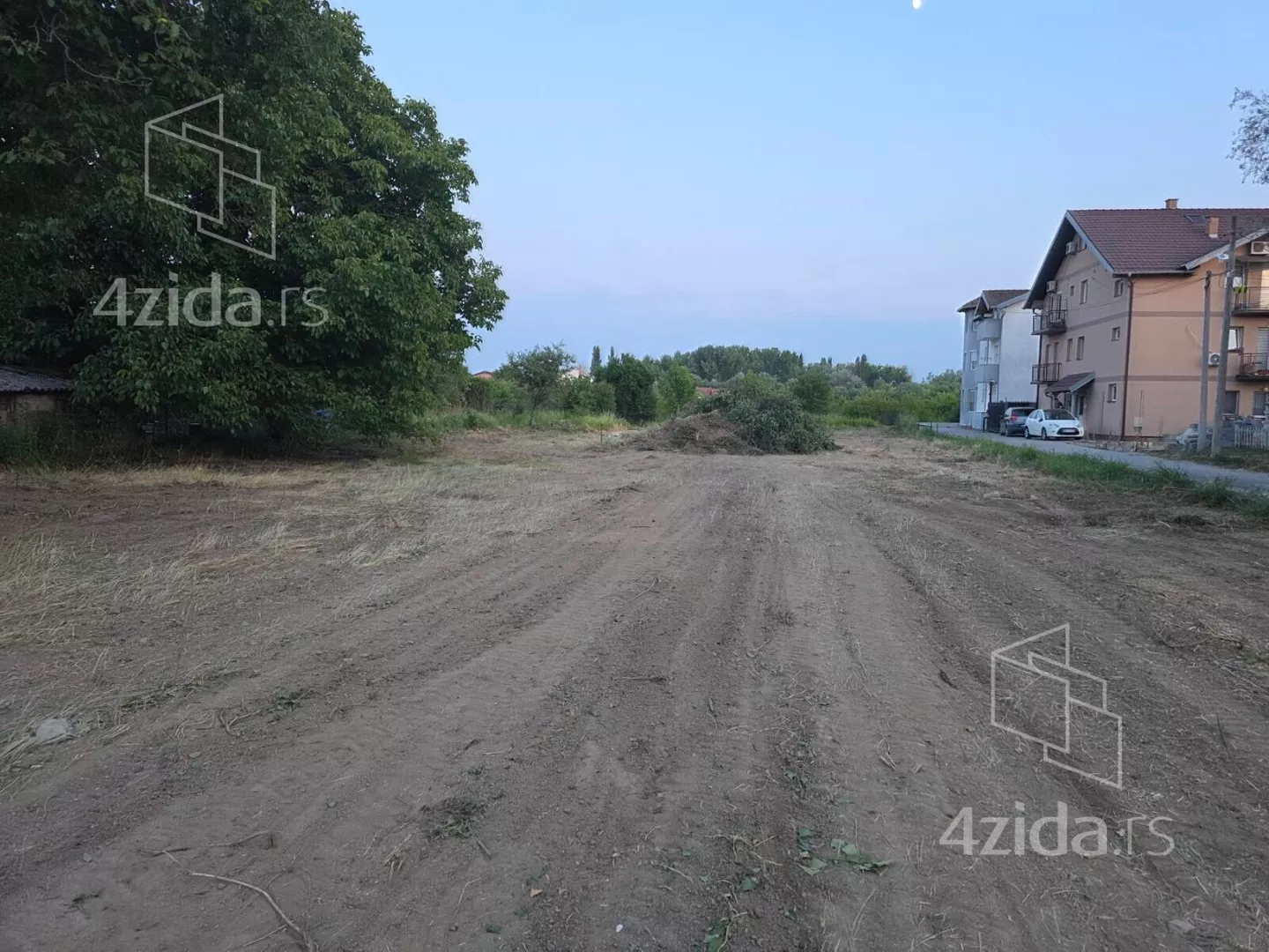 Građevinsko zemljište | 4zida