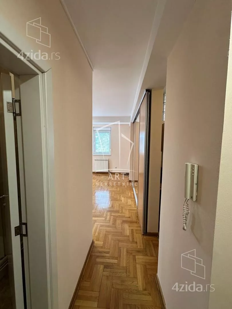 Kancelarija | 4zida