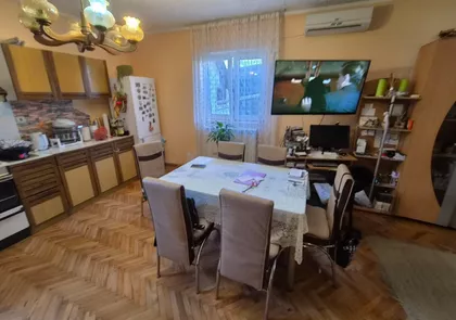 Borča | 4zida.rs