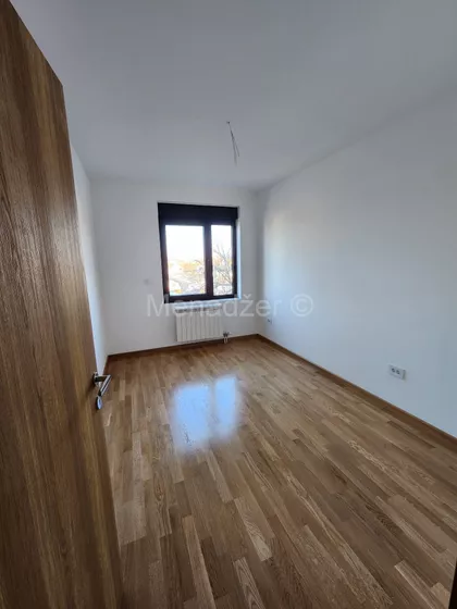 Prvomajska | 4zida.rs