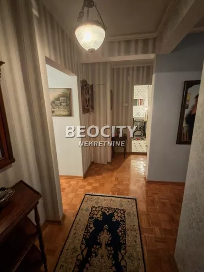 Viktora Novaka | 4zida.rs