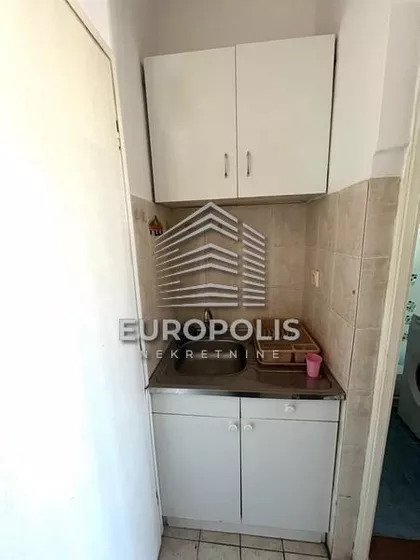 Ustanička | 4zida.rs